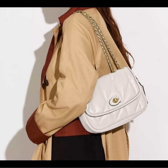 Madison Quilted Pillow Leather Shoulder Bag - Picture 6 of 6